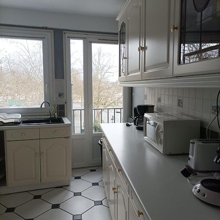 Joli Appartement Type 5 En Centre Ville Châteauroux Kültér fotó