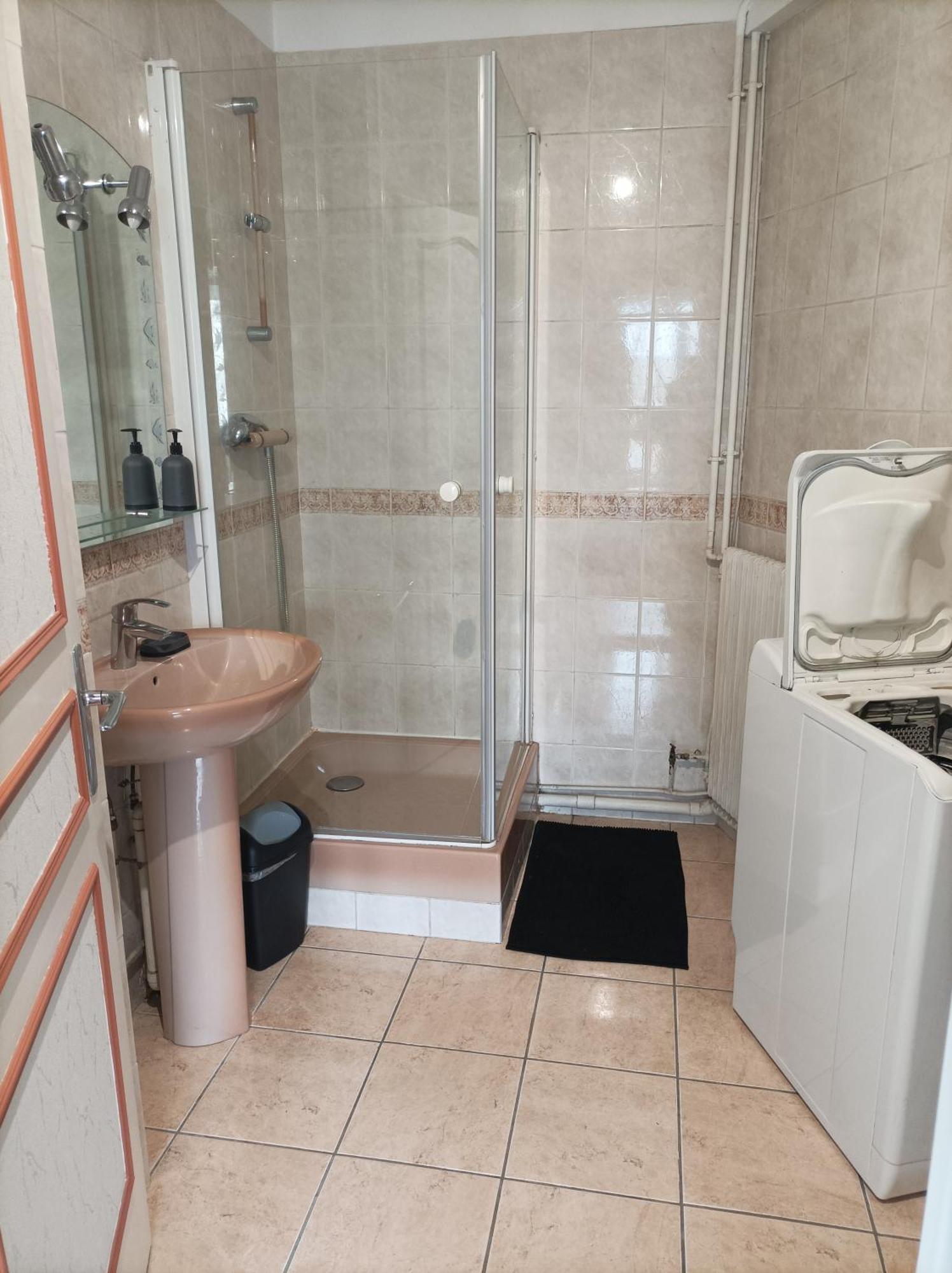 Joli Appartement Type 5 En Centre Ville Châteauroux Kültér fotó